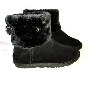 **SOLD*** NWT Black Faux Fur Suede